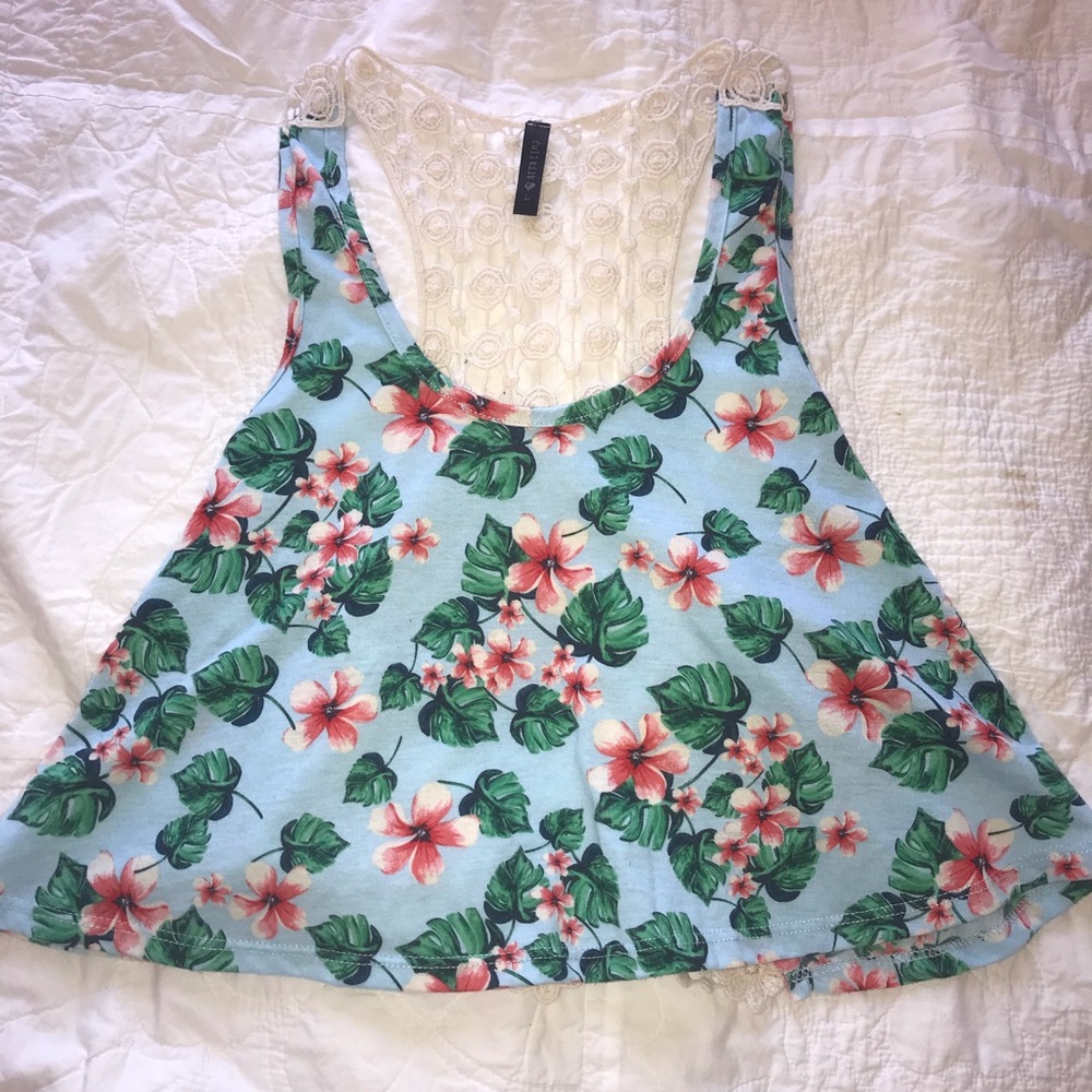 TILLYS Floral Tank